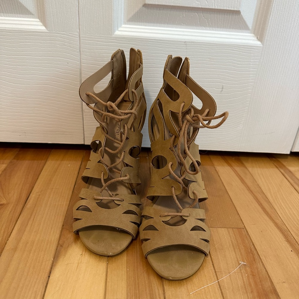 Heeled Lace Up Sandal